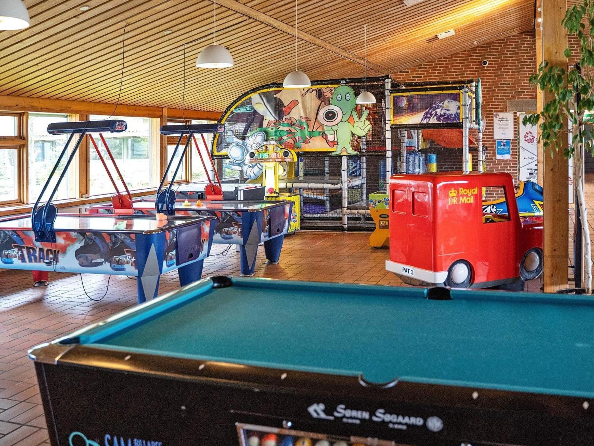 6 Person Holiday Home On A Holiday Park In ジルレジェ エクステリア 写真